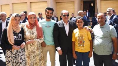 الرئيس السيسي يشكر أهالي محافظة بني سويف على حسن الاستقبال وكرم الضيافة