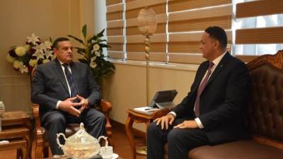 وزير التنمية يتابع مع محافظ الدقهلية تنفيذ مشروعات مبادرة "حياة كريمة"