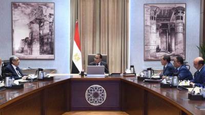 رئيس الوزراء يتابع إجراءات تعظيم دور الطاقة المتجددة خلال الفترة المقبلة