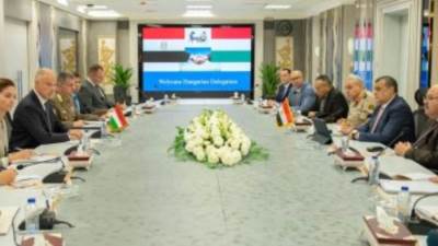 وزير الدولة للإنتاج الحربى يستقبل وزير دفاع المجر