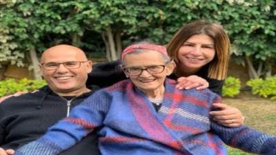 وفاة والدة المذيعة وخبيرة الإتيكيت أمينة شلباية