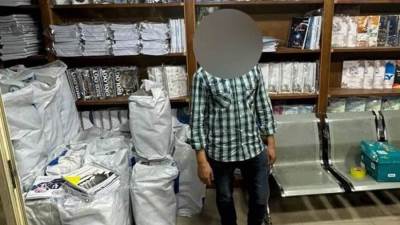 ضبط 3 آلاف نسخة كتاب خارجي لمراحل تعليمية مختلفة بدون تصريح