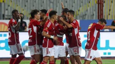 الأهلي يفوز على المصري برباعية في أول مبارياته بالدوري