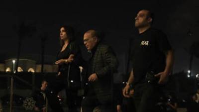 صلاح عبد الله وإلهام شاهين يقدمون العزاء فى الفنان أشرف مصيلحى