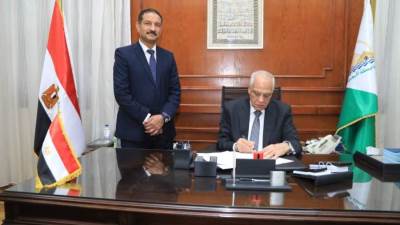 محافظ الجيزة يعتمد حركة مديرى ووكلاء الإدارات التعليمية بالجيزة