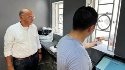 متابعة كفاءة الخدمات الالكترونية المقدمة للزائرين ببعض المواقع الأثرية بالأقصر