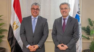 اقتصادية قناة السويس تستقبل سفير البرازيل بالقاهرة لبحث التعاون في مختلف المجالات