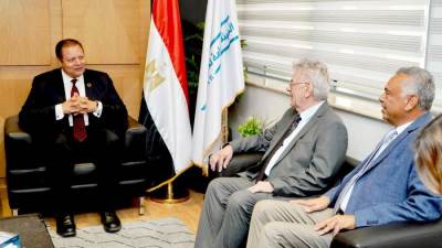 رئيس الرقابة الصحية يبحث ترتيبات البرامج التدريبية  الدولية لمراجعي الهيئة