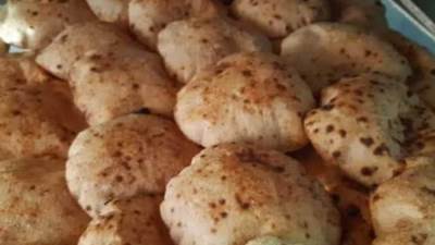 الحكومة تنفي إصدار قرار بإلغاء فارق نقاط الخبز المدعم للبطاقات التموينية