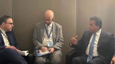 وزير الصحة يبحث مع نظيره الفرنسي التعاون في مجال جراحات زراعة الأعضاء