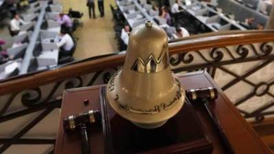 البورصة تستهل أولى جلسات الأسبوع بمكاسب 12 مليار جنيه وسط تباين في أداء مؤشراتها