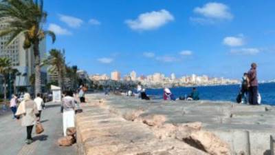 ارتفاع طفيف بدرجات الحرارة اليوم وطقس حار بأغلب الأنحاء والعظمى بالقاهرة 35 درجة