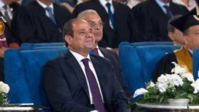 السيسي يشهد عروضا فنية يقدمها شباب جامعات مصر باستاد هيئة قناة السويس