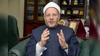 المفتي يوجِّه رسالة للرجال: "اقتدوا بخُلق الرسول ولا تجعلوا النساء يسألن عن الميراث"