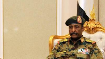 البرهان يلتقي القائم بأعمال رئيس مجلس الوزراء السوداني