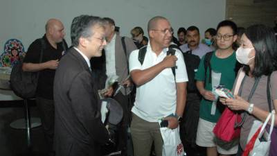 وصول أولى رحلات مصر للطيران من طوكيو إلى القاهرة… واستقبالها بتقليد رش المياه