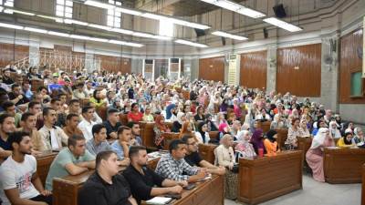 الخشت: انتظام الدراسة لنحو 260 ألف طالب بكليات جامعة القاهرة منذ اليوم الأول
