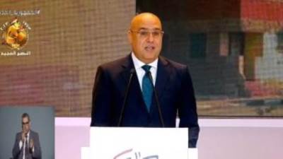 وزير الإسكان يستعرض إنجازات الدولة خلال 9 سنوات أمام مؤتمر حكاية وطن