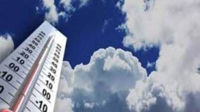 حالة الطقس.. انخفاض درجات الحرارة وسحب يصاحبها أمطار خفيفة على بعض المناطق