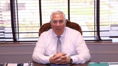 وزير الزراعة: الإفراج عن 260 ألف طن أعلاف"الذرة والصويا" بحوالي 133 مليون دولار خلال أسبوعين