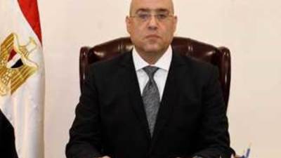 وزير الإسكان يصدر 3 قرارات لإزالة مخالفات البناء والتعديات بلعبور والساحل الشمالي الغربي