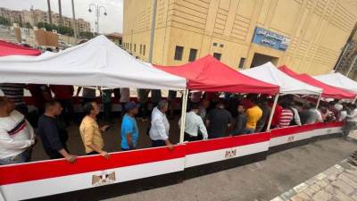 توافد مكثف للمواطنين على مقرات الشهر العقاري بالقاهرة لإجراء التوكيلات