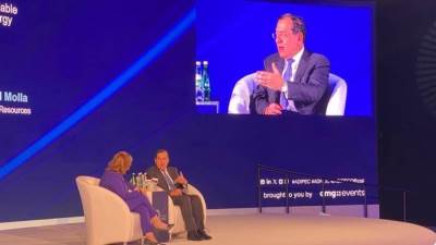 الملا: مصر تعمل على التحول إلى مركز إقليمى لمصادر الطاقة النظيفة ومنخفضة الكربون