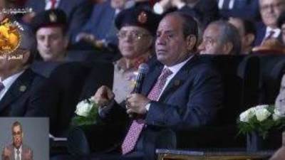 الرئيس السيسى يكرم أبطال حرب أكتوبر بالندوة التثقيفية للقوات المسلحة