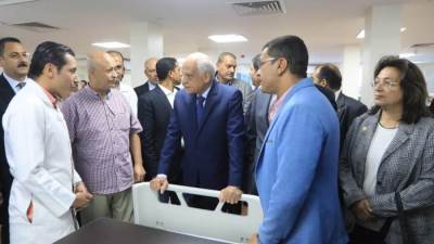 محافظ الجيزة يفتتح وحدة العناية المركزة بمستشفى أبو النمرس المركزى