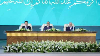 رئيس مجلس الوزراء يشهد نموذج محاكاة للمؤتمر العام لمنظمة الإيسيسكو