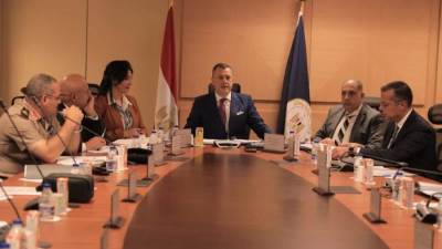 وزير السياحة يترأس اجتماع اللجنة الدائمة لتراخيص المنشآت الفندقية