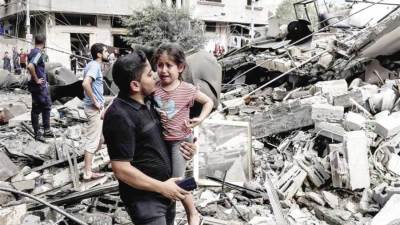 المستشفيات تحولت إلى مشارح.. تحذير من كارثة إنسانية بغزة