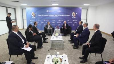 وزير التجارة والصناعة يبحث مع نظيره التركي سبل تعزيز العلاقات الاقتصادية