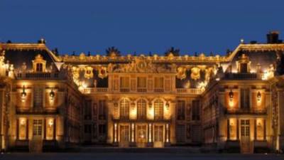 فرنسا: إخلاء "قصر فرساى" وحديقته بعد إنذار بوجود قنبلة