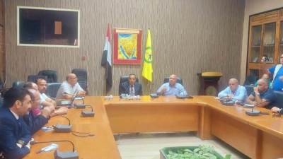 وزير النقل: ينقل رسالة شكر وتقدير من الرئيس السيسي لمواطني حي الميناء وأهل العريش