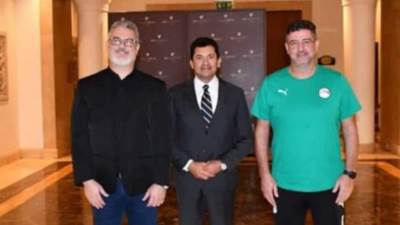 وزير الرياضة يُشيد بالأداء القوي والمتميز للمنتخبين خلال مباراتهما الودية اليوم