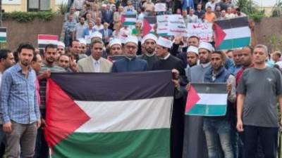 وقفة تضامنية بمشيخة الأزهر مع أهل غزة وحملة للتبرع بالدم