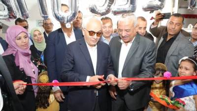 وزير التعليم ومحافظ السويس يفتتحان عددًا من المدارس بالمحافظة