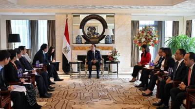 رئيس الوزراء يلتقي رئيس الوكالة الصينية للتعاون الإنمائي الدولي "سيدكا"