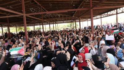 رئيس جامعة الأزهر يؤدى صلاة الغائب على شهداء فلسطين ويطلق حملة تبرع بالدم