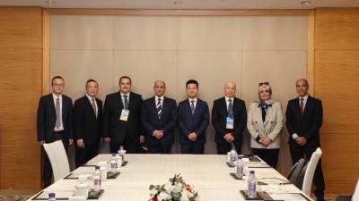 وزير الطيران ورئيس هواوى يناقشان التعاون فى مجال تكنولوجيا التقنية الرقمية