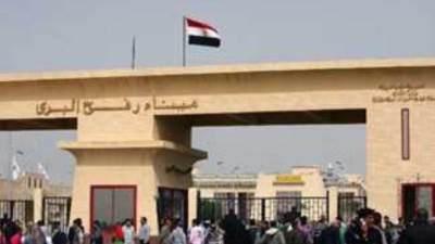 سماع دوى انفجارات داخل معبر رفح من الجانب الفلسطينى