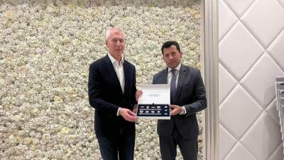 وزير الشباب والرياضة يبحث مع نظيره الروسي تعزيز أطر التعاون الثنائي المشترك