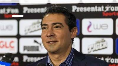 اتحاد الكرة يكلف محمد بركات بالإشراف على منتخب الشباب