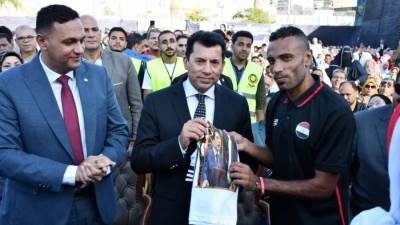 وزير الرياضة ومحافظ الدقهلية يشهدا ملتقي الحوار الوطني للقيادات الشبابية