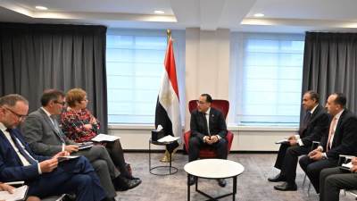 رئيس الوزراء يلتقي رئيسة البنك الأوروبي لإعادة الإعمار والتنمية