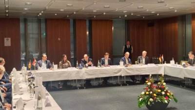 وزير التجارة يلتقي وزيرة الدولة بوزارة الاقتصاد الاتحادية الألمانية لبحث تعزيز العلاقات الاقتصادية