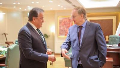 وزير الصحة يستقبل سفير الاتحاد الأوروبي في مصر لبحث التعاون بالملف الصحي