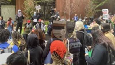 آلاف الطلاب فى الجامعات الكندية يتظاهرون ضد الإبادة الجماعية فى غزة