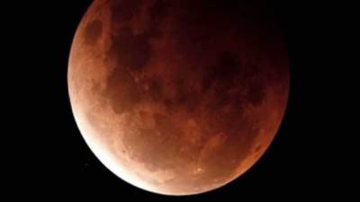 غدا.. «معهد الفلك» يفتح أبوابه أمام الزائرين لرصد ظاهرة خسوف القمر 